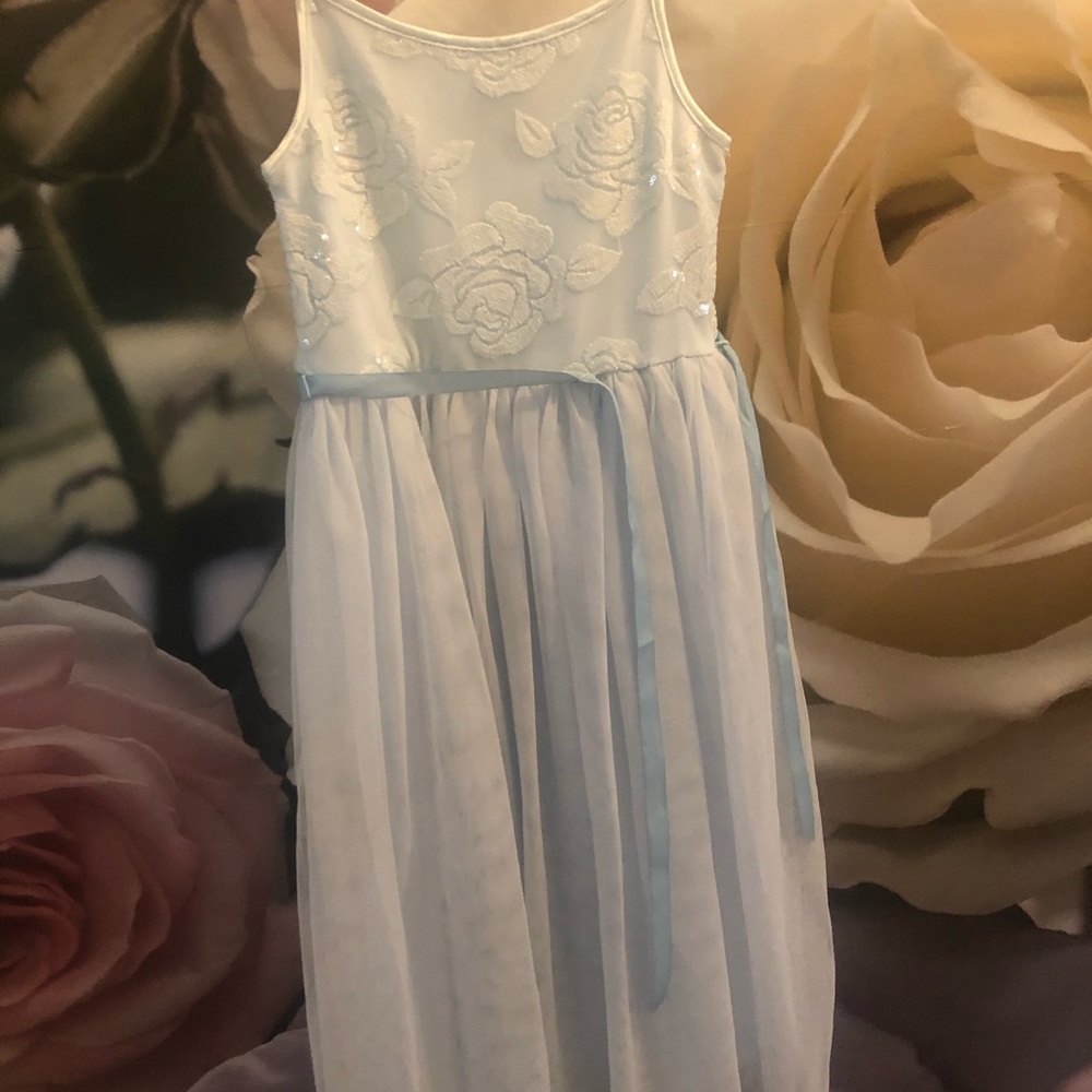 Girls dress